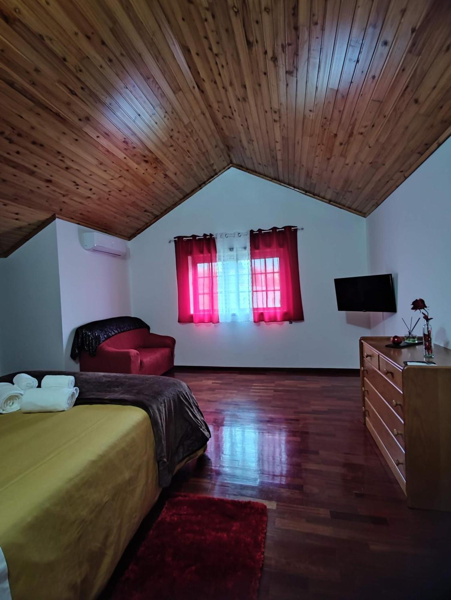 Casa Das Camelias Viseu Esterno foto